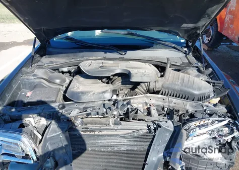 2017 Chrysler 300 Limited Awd z USA, uszkodzony, nr VIN 2C3CCARGXHH637418